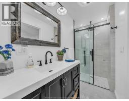 303 KING - 16