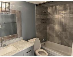 3936 WYANDOTTE STREET East UnitNo. 513 - 7
