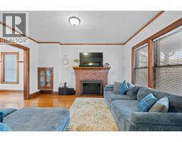 1578 DOUGALL AVENUE - 11