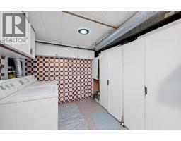 1578 DOUGALL AVENUE - 17
