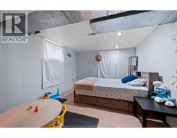 1578 DOUGALL AVENUE - 22