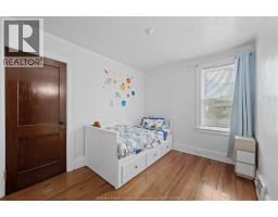1578 DOUGALL AVENUE - 27