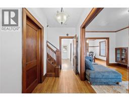 1578 DOUGALL AVENUE - 33