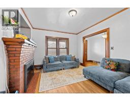 1578 DOUGALL AVENUE - 42