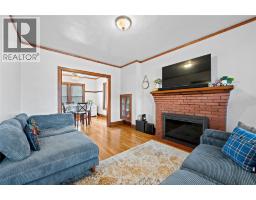 1578 DOUGALL AVENUE - 44
