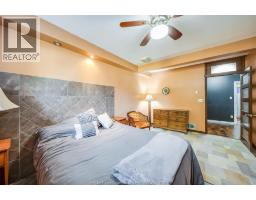 647 ALPENROSE COURT - 27