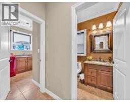 1049 HUNTINGTON BOULEVARD - 18