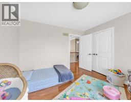 1049 HUNTINGTON BOULEVARD - 25