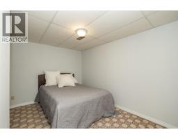 12 KELLY CRESCENT - 21