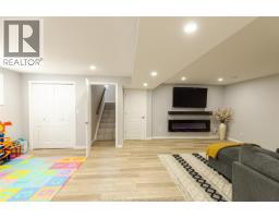 3170 VIOLA CRESCENT - 25