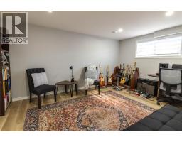 3170 VIOLA CRESCENT - 33