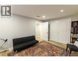 3170 VIOLA CRESCENT - 34