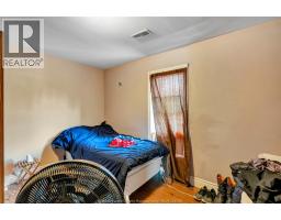 101 OAK STREET East - 12