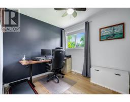 4399 Ashfield CRESCENT - 19
