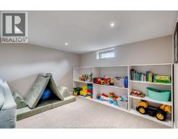4399 Ashfield CRESCENT - 22