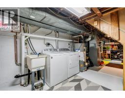 4399 Ashfield CRESCENT - 28