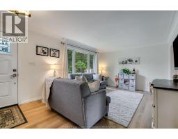 4399 Ashfield CRESCENT - 3