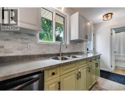 4399 Ashfield CRESCENT - 8