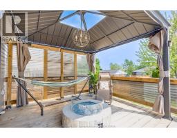 257 ROBINSON AVENUE - 27