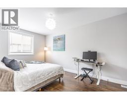 257 ROBINSON AVENUE - 28