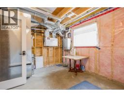 257 ROBINSON AVENUE - 34