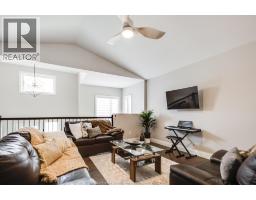 257 ROBINSON AVENUE - 7