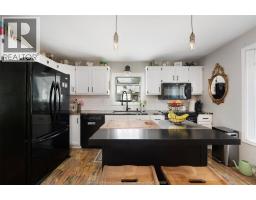 426 ST. PIERRE - 16