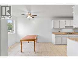 142 Lamarsh STREET - 11