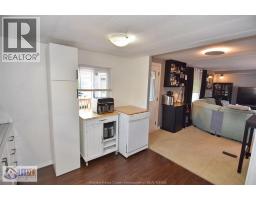 105 Brooks BOULEVARD - 19