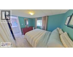 105 Brooks BOULEVARD - 21