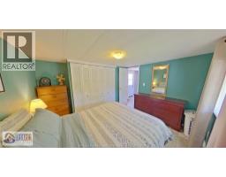 105 Brooks BOULEVARD - 22