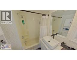 105 Brooks BOULEVARD - 25