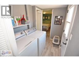 105 Brooks BOULEVARD - 28