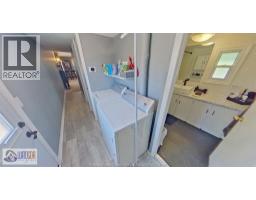 105 Brooks BOULEVARD - 29