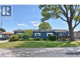 105 Brooks BOULEVARD - 33