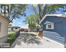 105 Brooks BOULEVARD - 39
