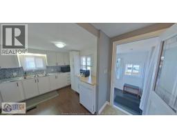 105 Brooks BOULEVARD - 5