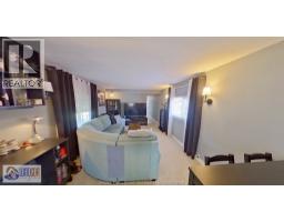 105 Brooks BOULEVARD - 8
