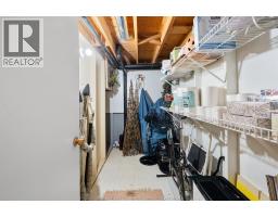 158 Marlborough STREET East - 32