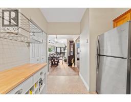 3663 Riverside DRIVE East UnitNo. 702 - 9