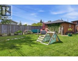 1646 LANGLOIS AVENUE - 39