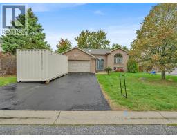 9 Lyle STREET - 2