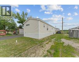 24 REGINA DRIVE - 5
