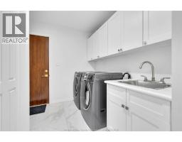 28 CLEOPHAS DRIVE - 12