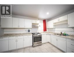 894 UNIVERSITY AVENUE - 21