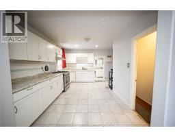 894 UNIVERSITY AVENUE - 24