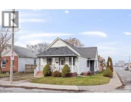 894 UNIVERSITY AVENUE - 3