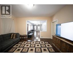 894 UNIVERSITY AVENUE - 4