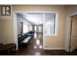 894 UNIVERSITY AVENUE - 8