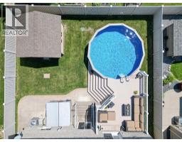 187 ROCKHAVEN DRIVE - 36